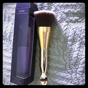 Tarte foundation brush and spatula